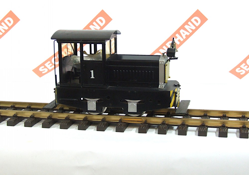 Accucraft Whitcomb 0-4-0 Black Diesel (Unboxed) | Garden Railway ...