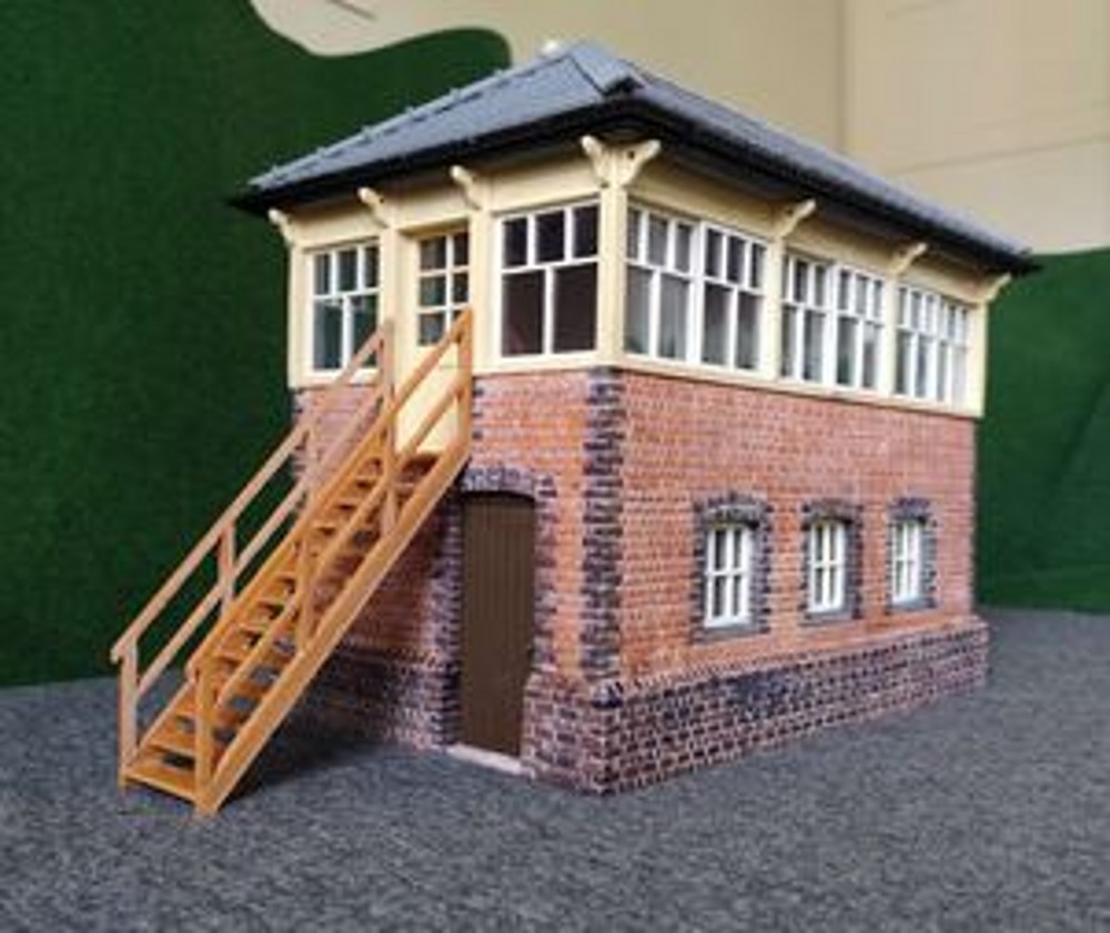 GWR Signal Box Kit | Garden Railway Specialists Tel:01844 345158