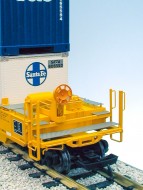 R17122 CP  Intermodal Car w/Containers #1