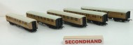 Hornby et of 5 Gresley Teak Coach unboxed