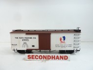 Bachmann The Rath Packing Co Reefer - white unboxed